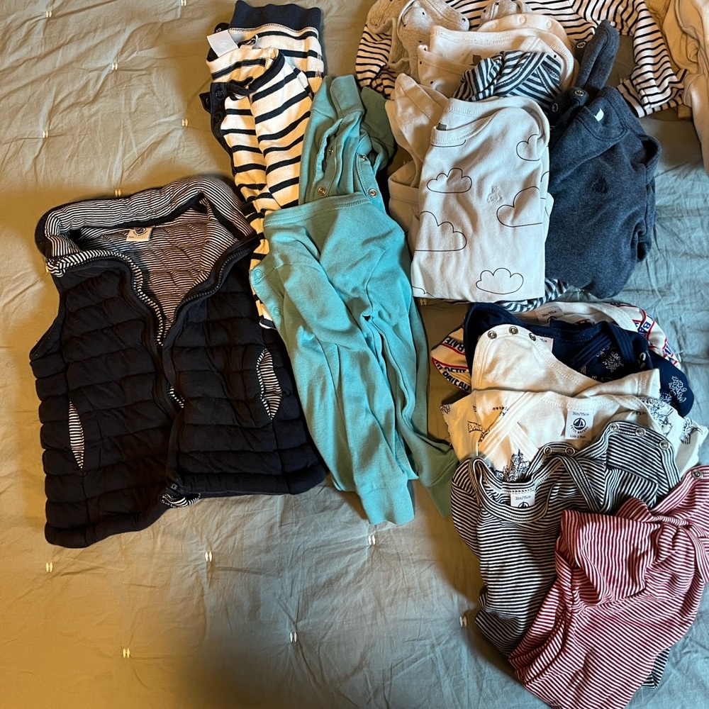Petit bateau & Gap bundle - 23 pieces- onesies pj pants jacket